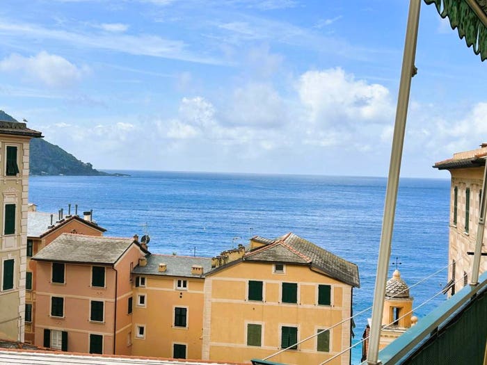 Appartamento con 6 locali in vendita in Via della Repubblica, Centro, Camogli