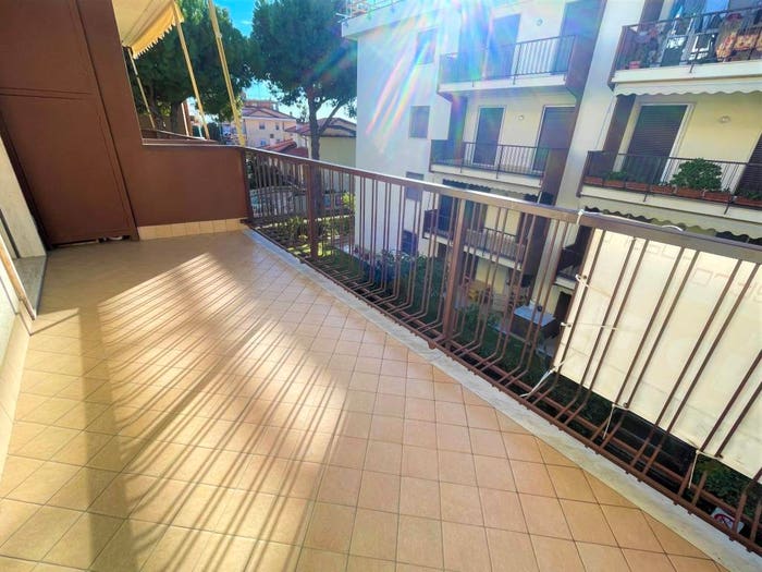 Appartamento bilocale in vendita in Via Costituzione, Centro, Albenga
