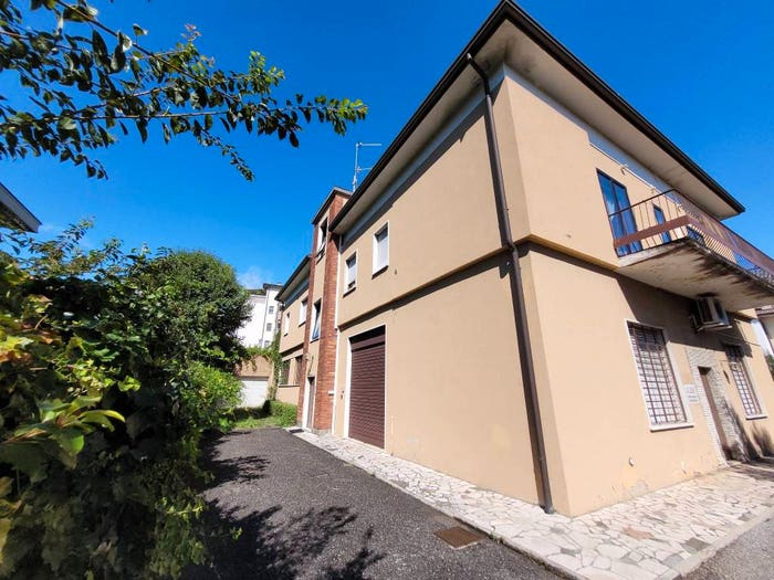 Appartamento quadrilocale in vendita in Via Guglielmo Oberdan, Oberdan, Brescia