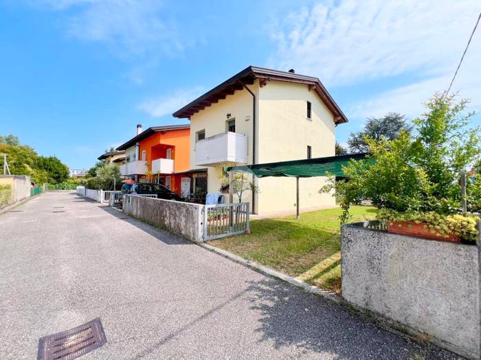 Casa quadrilocale in vendita in Via Galli, Centro, San Giorgio di Nogaro