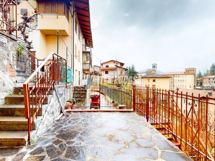 Appartamento trilocale in vendita in Via del Podestà, Centro, Castel d'Aiano