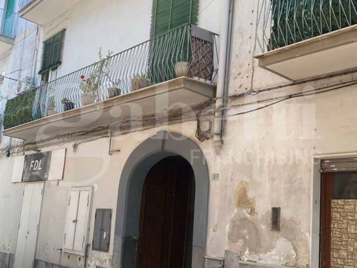 Casa in vendita in Via Orabona, Aversa