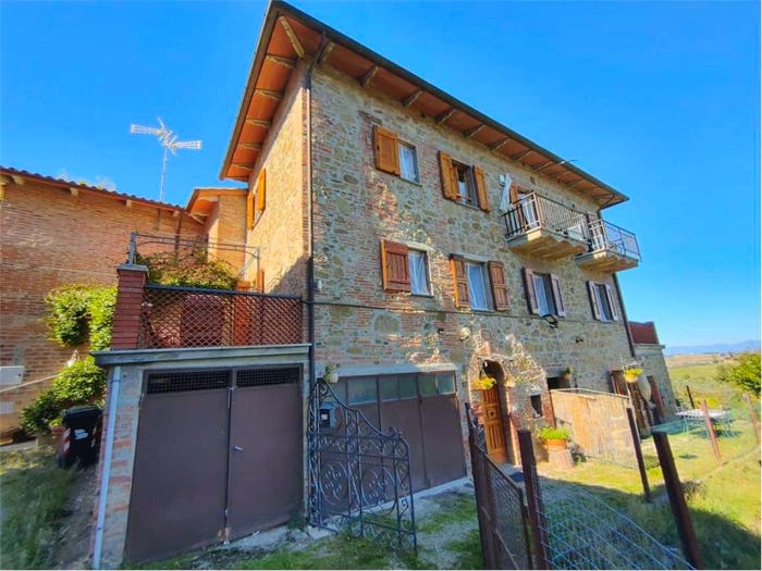 Casa con 6 locali in vendita in Città della Pieve