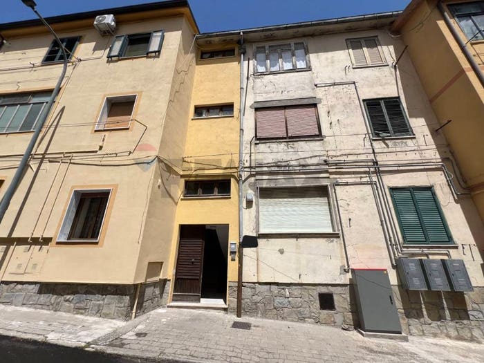 Appartamento quadrilocale in vendita in via novelli, Centro, Stigliano