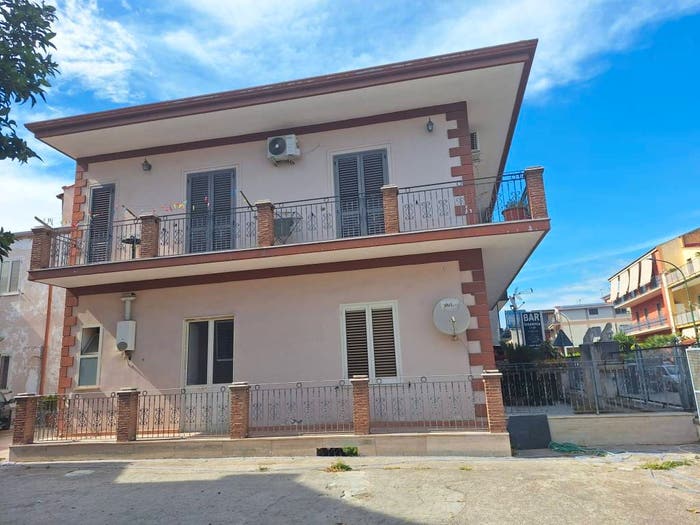 Appartamento quadrilocale in vendita in Via Municipio, Recale