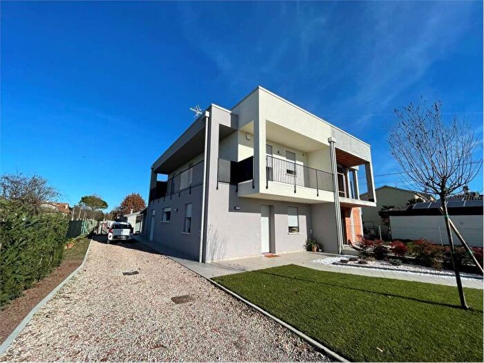 Casa con 5 locali in vendita in Centro, Arzergrande
