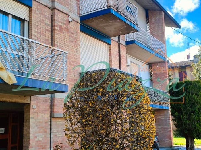 Appartamento con 6 locali in vendita in Via Alessandro Cenni, Centro, Casola Valsenio