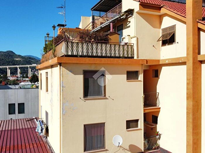 Appartamento trilocale in vendita in Via braie, Centro, Camporosso