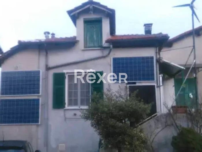 Casa quadrilocale in vendita in Strada Casazza, Cairo Montenotte