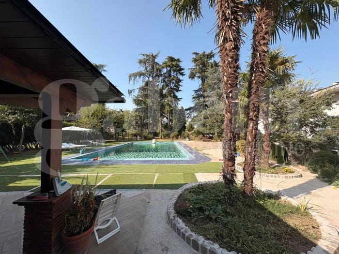 Casa con 6 locali in vendita in via Milano, Cavatigozzi, Cremona