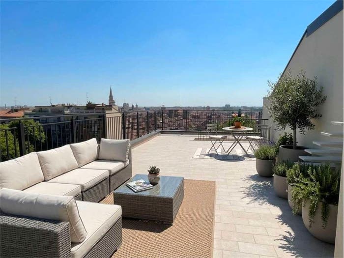 Casa con 6 locali in vendita in Viale Vittorio Veneto, Centro Storico, Modena