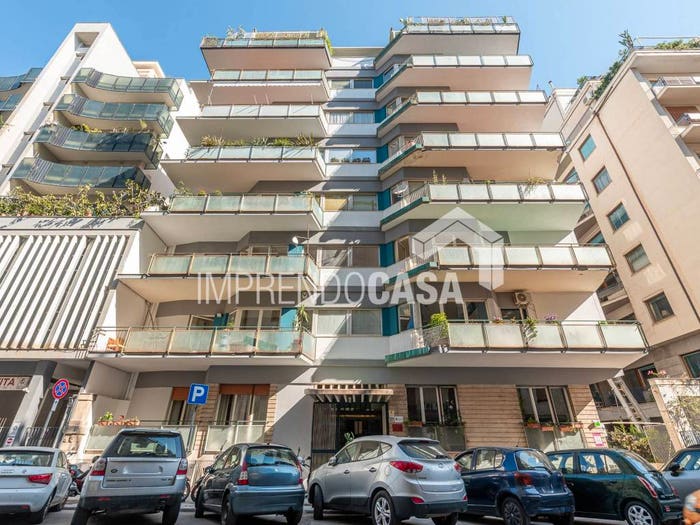 Appartamento quadrilocale in vendita in Via Giovanni Bonanno, Libertà Villabianca, Palermo