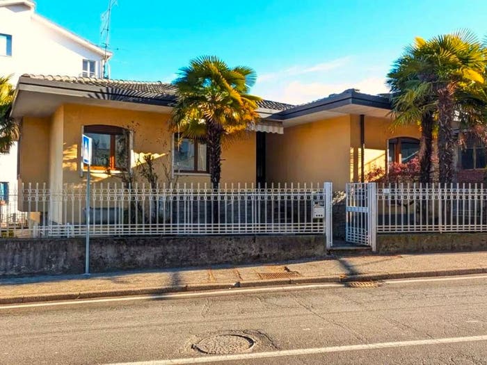 Casa con 5 locali in vendita in Via F Turati, Centro, Luino