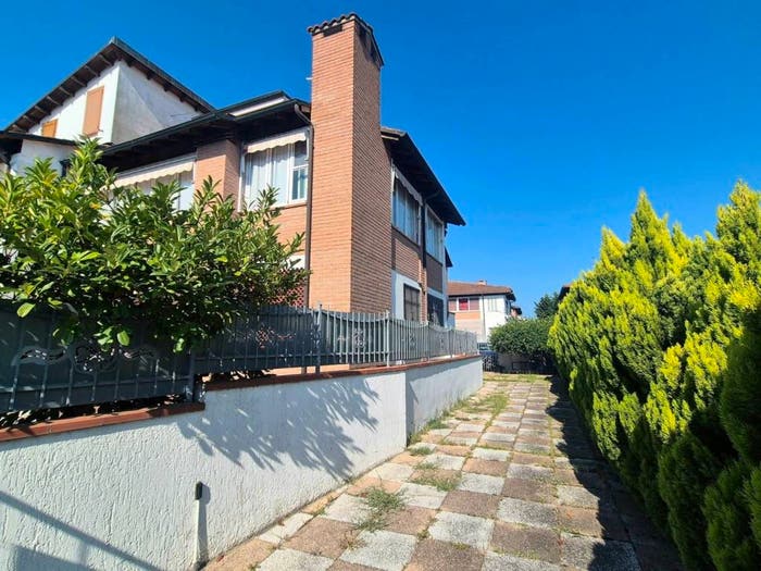 Casa quadrilocale in vendita in Via Ancona, Lido degli Estensi, Comacchio