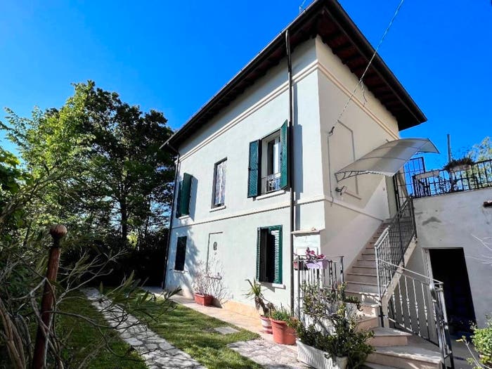Casa con 6 locali in vendita in Strada Cimitero San Cataldo, San Cataldo, Modena