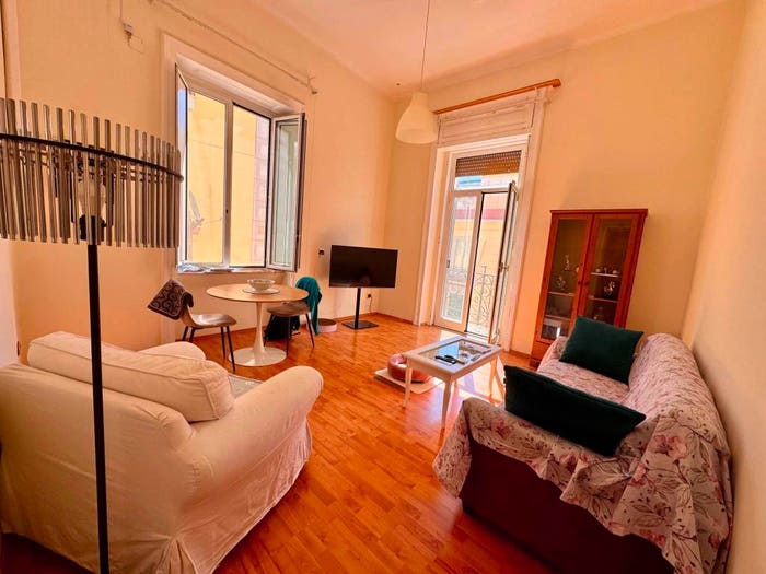 Appartamento trilocale in vendita in Via Francesco Fracanzano, Vomero, Napoli