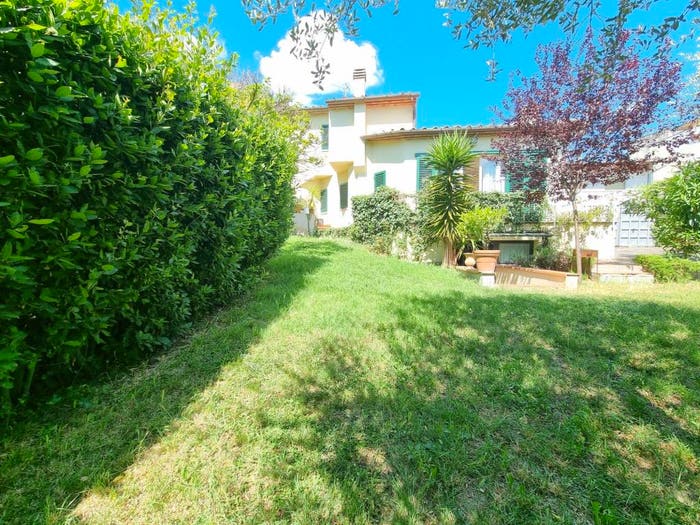 Casa con 6 locali in vendita in Via Trieste, Centro, Montespertoli