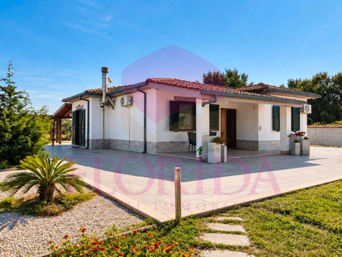 Casa quadrilocale in vendita in Via delle Felci, Spadellata Cinque Miglia, Anzio
