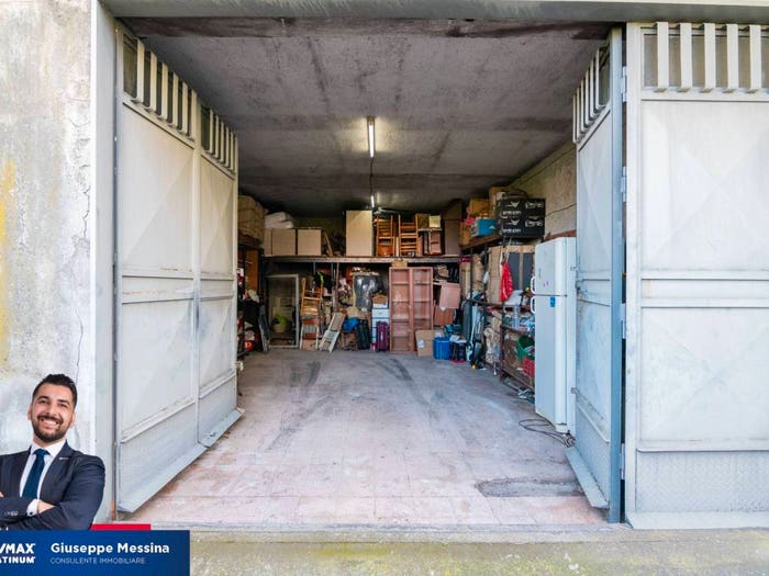 Appartamento con 5 locali in vendita in via Lavina, Centro, Aci Sant'Antonio