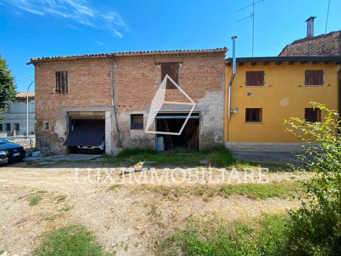 Casa trilocale in vendita in Via Traversara, Bagnacavallo