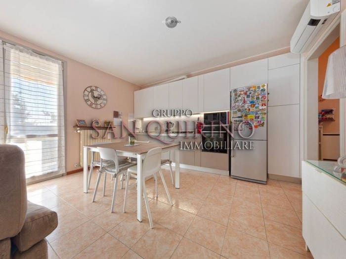 Appartamento quadrilocale in vendita in Via Friuli Venezia Giulia, Sesso, Reggio Emilia