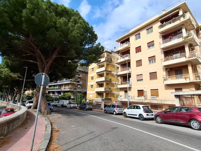 Appartamento trilocale in vendita in Viale Regina Margherita, Regina Margherita Torrente Trapani, Messina