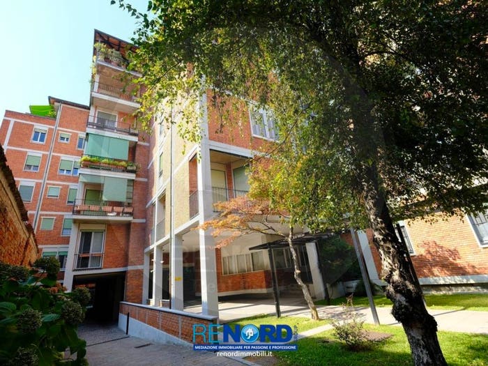 Appartamento quadrilocale in vendita in Centro Storico, Pavia