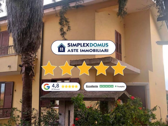 Appartamento con 6 locali in vendita in Via Magna Grecia, Terranova da Sibari