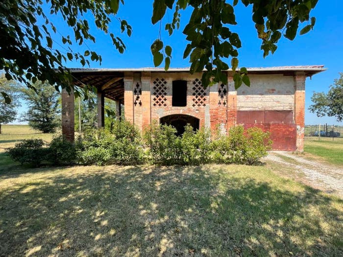 Casa con 6 locali in vendita in via Asinari, Bentivoglio