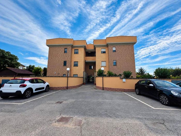 Appartamento trilocale in vendita in Via dei Laghi, Campo di Carne Pantanelle, Aprilia