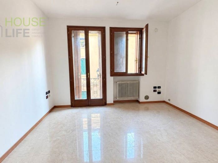 Appartamento quadrilocale in vendita in Via Liston San Gaetano, Centro, Malo