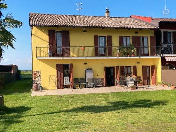 Casa con 5 locali in vendita in Via Vigone, Cavour