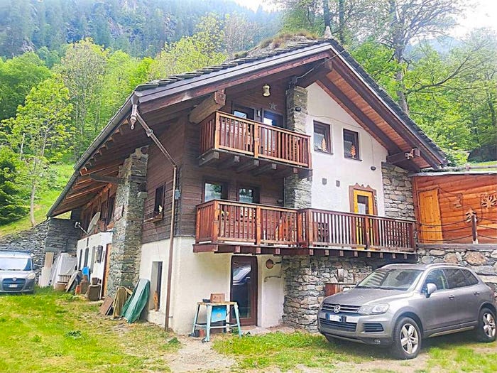 Casa con 6 locali in vendita in località castel, GressoneySaintJean
