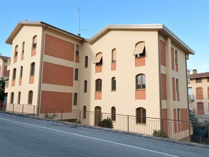 Appartamento quadrilocale in vendita in Via Pozzarelli, Centro, Chiusi