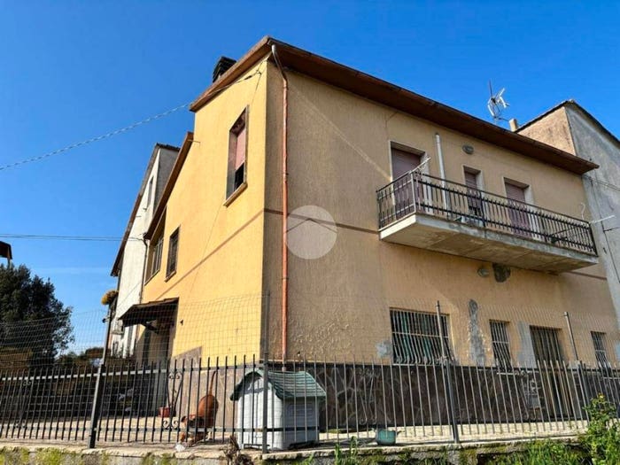 Casa quadrilocale in vendita in Strada flaminia, Castellaccio, Otricoli
