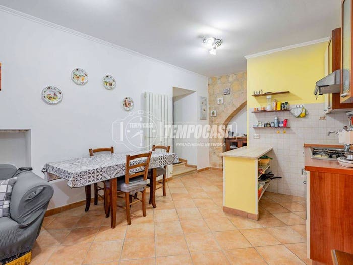 Appartamento bilocale in vendita in Via degli Archi, Centro Storico, Tarquinia