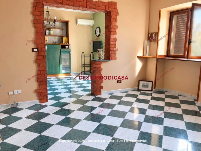 Appartamento con 6 locali in vendita in Via Antonio Veneziano, Centro, Monreale