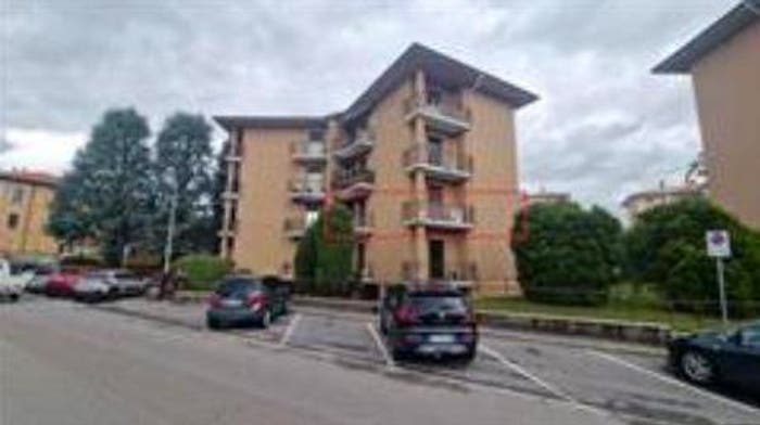 Appartamento trilocale in vendita in Via Manzoni, San Vittore Olona