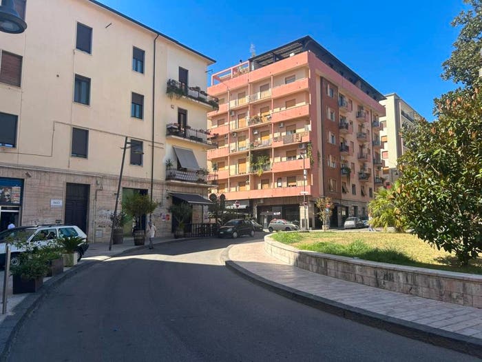Appartamento quadrilocale in vendita in Piazza Santa Teresa, Centro, Cosenza