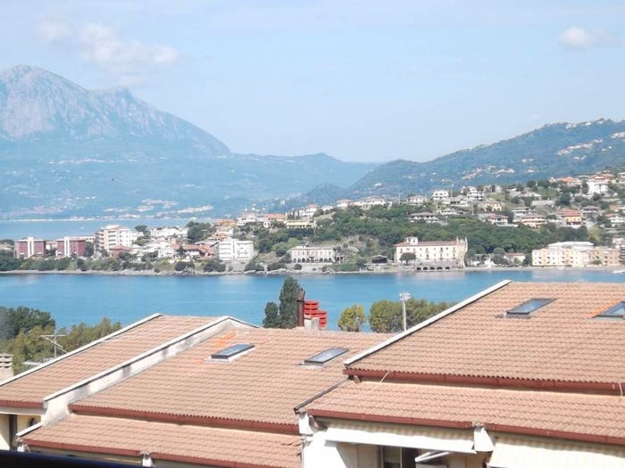 Appartamento quadrilocale in vendita in Via Alessandro Manzoni, Centro, Sapri