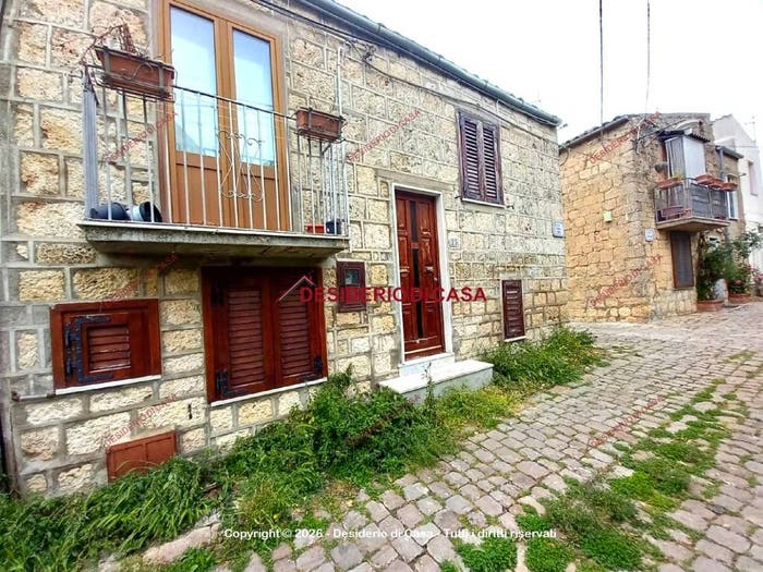 Casa quadrilocale in vendita in Via Galileo Galilei, Fasanò Trinità Pianello, Petralia Soprana
