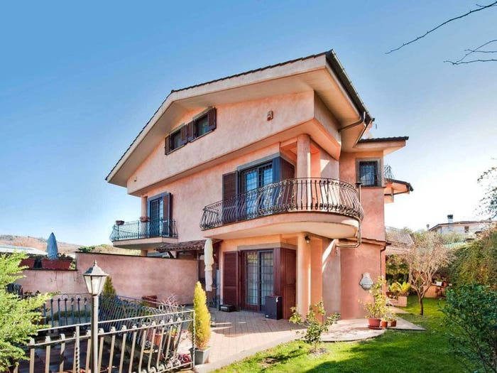 Casa con 6 locali in vendita in Via dei Ciclamini, Centro, Rocca di Papa