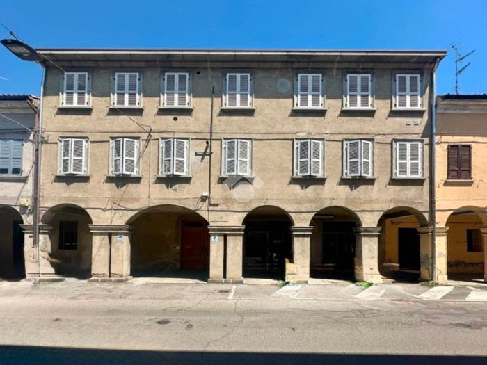 Appartamento bilocale in vendita in Via Carlo Cantoni, Centro, Novellara