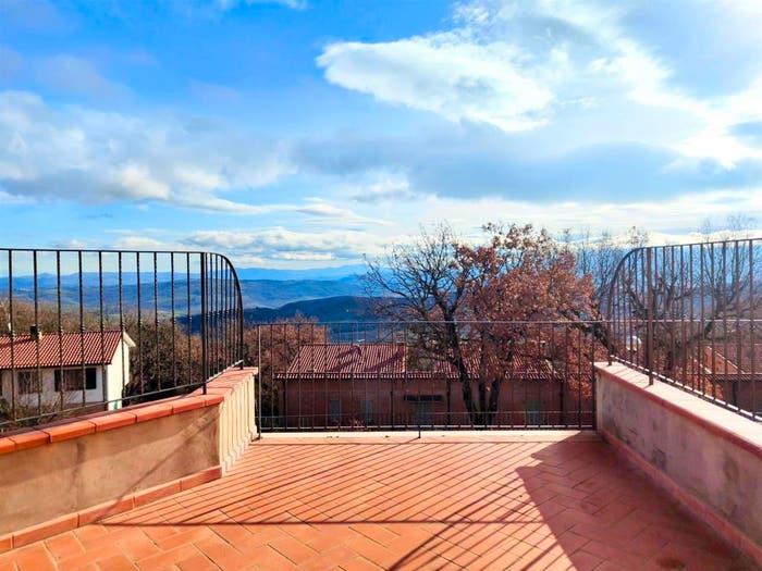 Appartamento con 5 locali in vendita in Via Osticcio, Centro, Montalcino