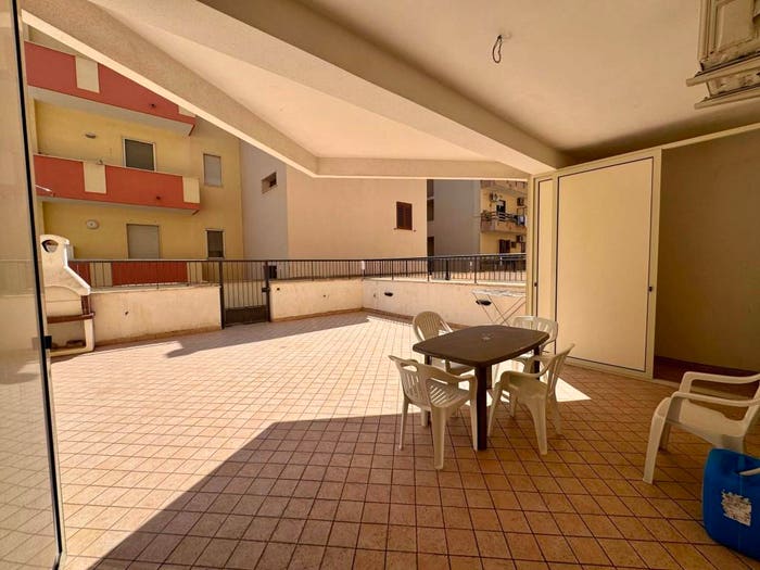 Appartamento trilocale in vendita in Lungomare Galileo Galilei, Lungomare Lido San Giovanni, Gallipoli
