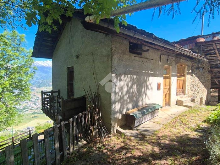Casa trilocale in vendita in Località Terre Blanche dessous, Pollein