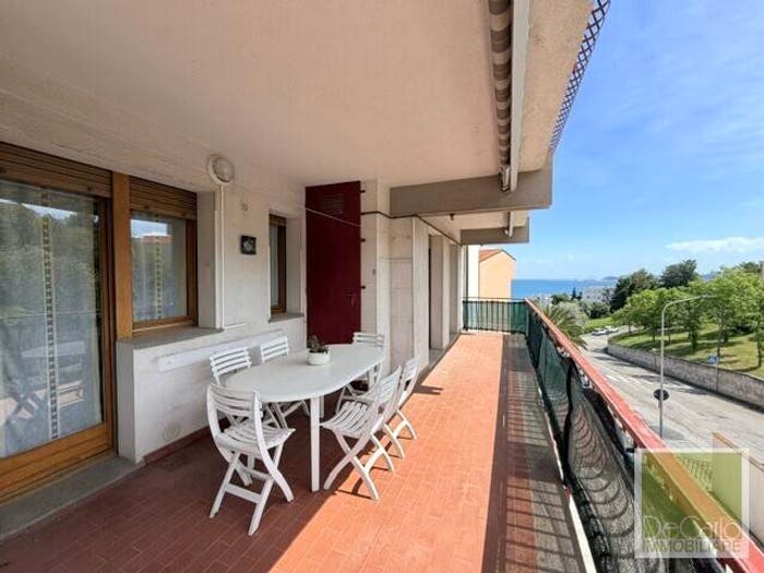 Appartamento quadrilocale in vendita in Centro, Falconara Marittima