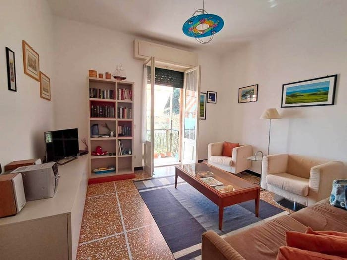 Appartamento quadrilocale in vendita in Via Colla Micheri, Laigueglia