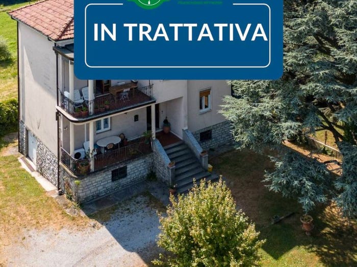 Casa con 5 locali in vendita in Via Colnaghi Don Enrico, Centro, Cassago Brianza
