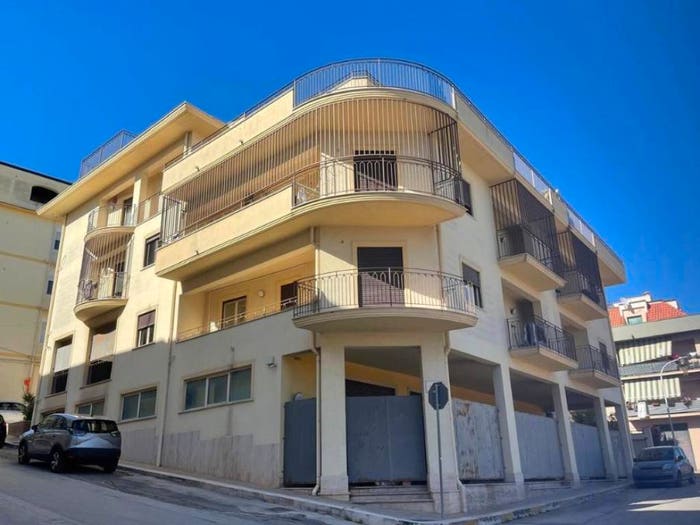 Casa con 6 locali in vendita in Canicattì